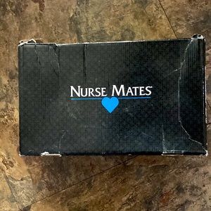 Nurse Mates size 9 slip resistant black leather nursing shoes